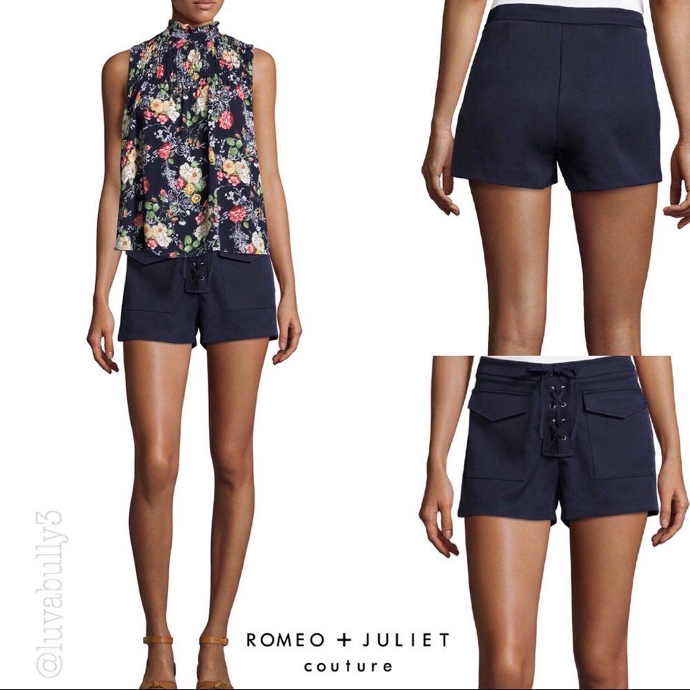 NWT Romeo & Juliet Couture Lace Up Short, Size Med
